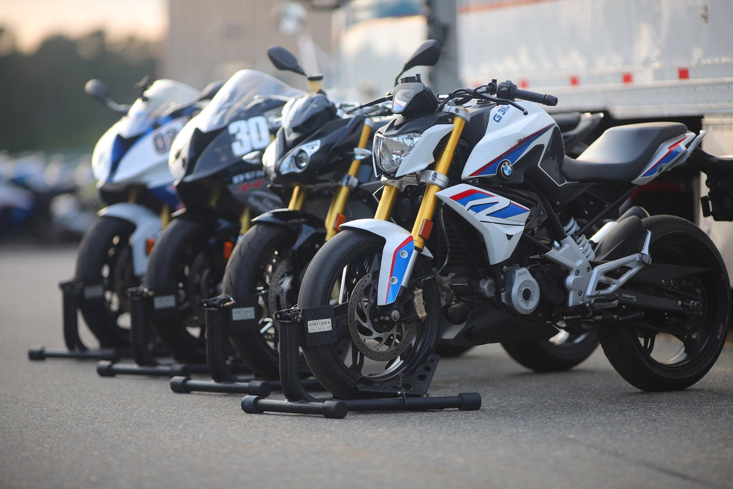 sport chock California superbike